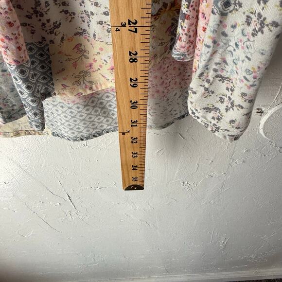 LA CERA Plus 1X Floral Cottage Pastel Patchwork Rayon 3/4 Sleeve Lightweight Top - Picture 8 of 8